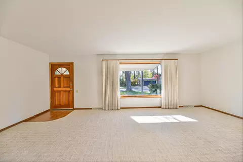 Living - 11115 E 20th Ave, Spokane Valley, WA 99206 photo 1 of 4