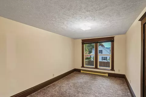 Bedroom - 1828 E Gordon Ave, Spokane, WA 99207 photo 2 of 5