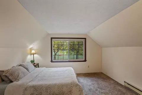 Bedroom - 1828 E Gordon Ave, Spokane, WA 99207 photo 5 of 5