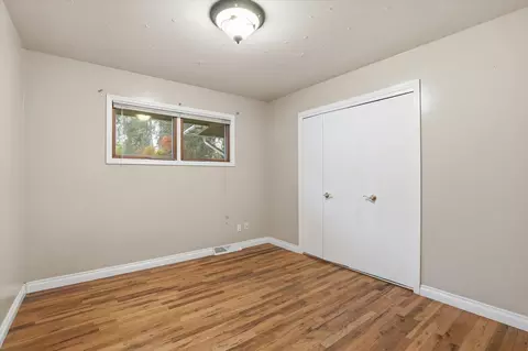 Bedroom - 11004 E 19th Ave, Spokane Valley, WA 99206 photo 3 of 4
