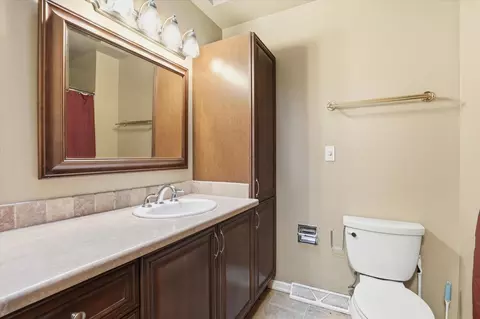 Bath - 11004 E 19th Ave, Spokane Valley, WA 99206 photo 3 of 4