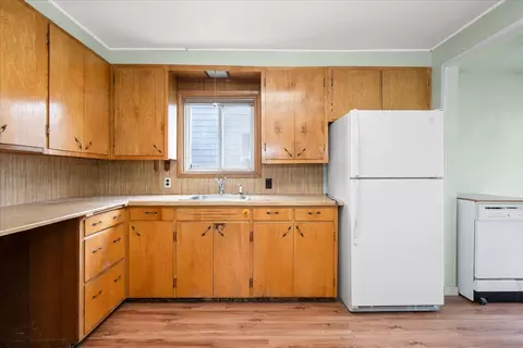 Kitchen - 103 Everett Ave, Spokane, WA 99207 photo 1 of 4