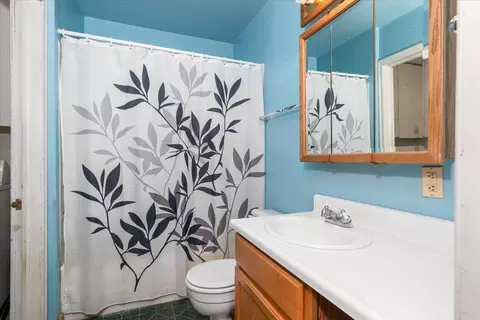 Bath - 103 Everett Ave, Spokane, WA 99207 photo 1 of 3