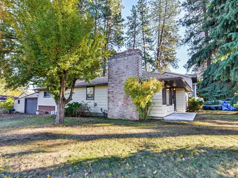 Exterior - 4103 E Pratt Ave, Spokane, WA 99202 photo 7 of 9