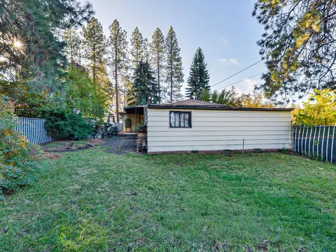 Exterior - 4103 E Pratt Ave, Spokane, WA 99202 photo 5 of 9