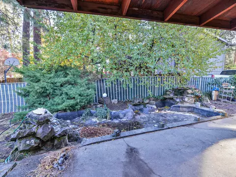 Exterior - 4103 E Pratt Ave, Spokane, WA 99202 photo 3 of 9