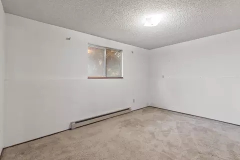 Bedroom - 11304 E 17th Ave, Spokane Valley, WA 99206 photo 3 of 4