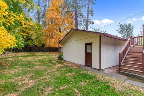Exterior - 11304 E 17th Ave, Spokane Valley, WA 99206 photo 5 of 7