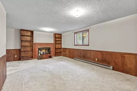 Living - 11304 E 17th Ave, Spokane Valley, WA 99206 photo 4 of 4