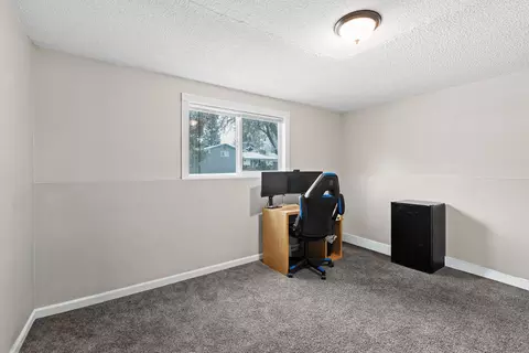 Bedroom - 11303 E 35th Ave, Spokane Valley, WA 99206 photo 6 of 8