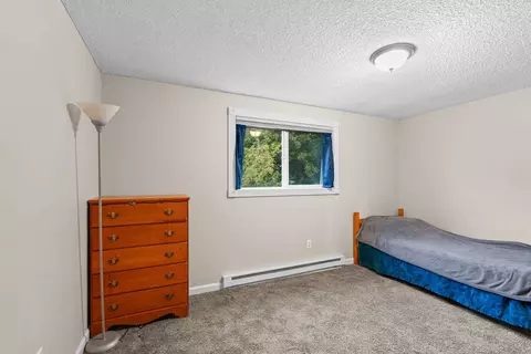 Bedroom - 11303 E 35th Ave, Spokane Valley, WA 99206 photo 1 of 8