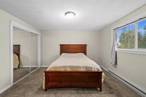 Bedroom - 11303 E 35th Ave, Spokane Valley, WA 99206 photo 3 of 8
