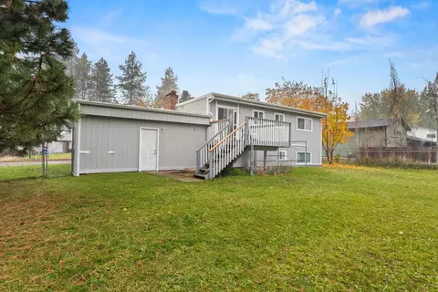 Exterior - 11303 E 35th Ave, Spokane Valley, WA 99206 photo 6 of 12