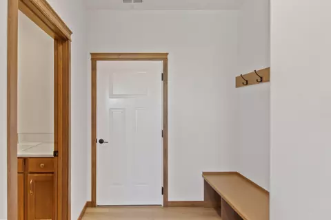 Entry Way - 44 E Center Ln, Spokane, WA 99208 photo 2 of 4