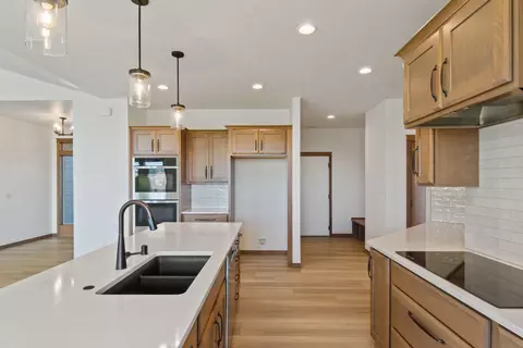 Kitchen - 44 E Center Ln, Spokane, WA 99208 photo 1 of 2