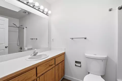 Bath - 3620 E Pratt Ave, Spokane, WA 99202 photo 3 of 3