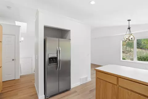 Entry Way - 3620 E Pratt Ave, Spokane, WA 99202 photo 1 of 1
