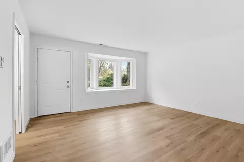 Living - 3620 E Pratt Ave, Spokane, WA 99202 photo 6 of 6