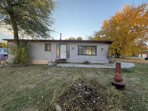 686 Old Arden Hwy # 4, Colville, WA 99114