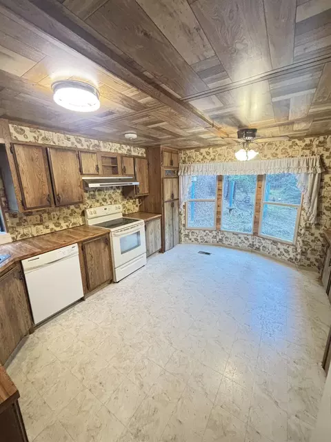 16118 E Temple Rd, Spokane, WA 99217 photo 29
