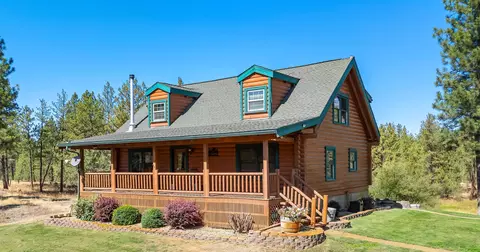 8718 W Anderson Rd, Cheney, WA 99004