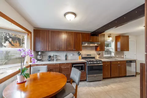 Kitchen - 7009 E Fairview Ave, Spokane, WA 99212 photo 2 of 4