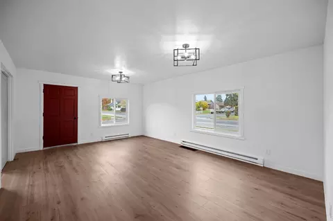 Living - 426 E Olympic Ave, Spokane, WA 99207 photo 1 of 6