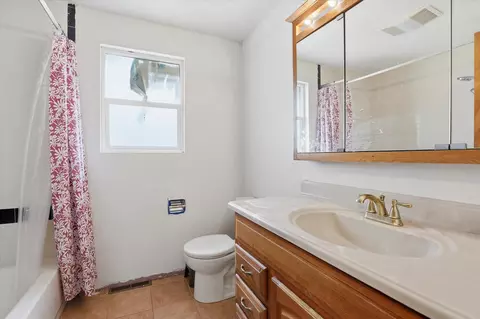 Bath - 6804 E 10th Ave, Spokane Valley, WA 99212 photo 5 of 5