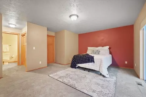 Bedroom - 4910 E 15th Ave, Spokane Valley, WA 99212 photo 2 of 6