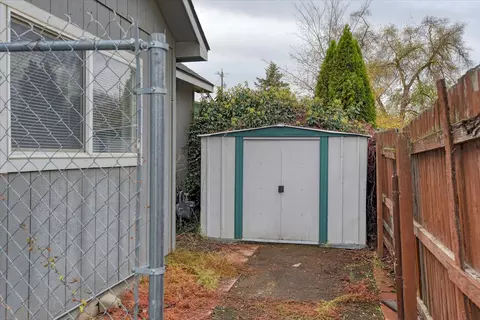 553 E Olympic Ave, Spokane, WA 99207 photo 46