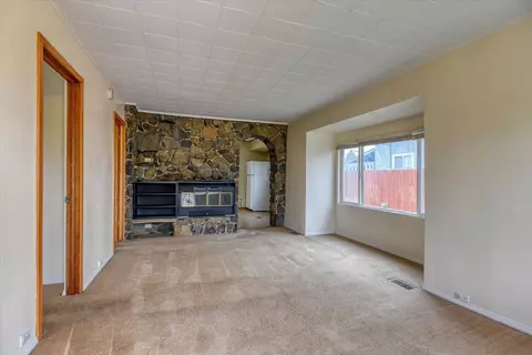 553 E Olympic Ave, Spokane, WA 99207 photo 2