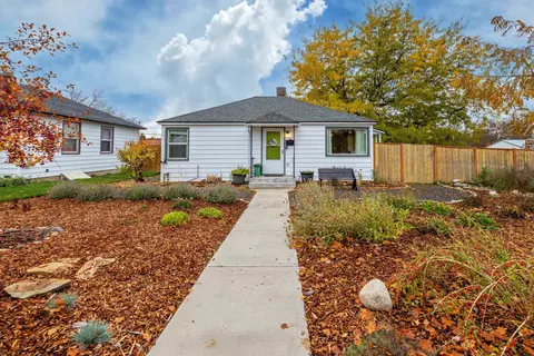2727 W Sanson Ave, Spokane, WA 99205