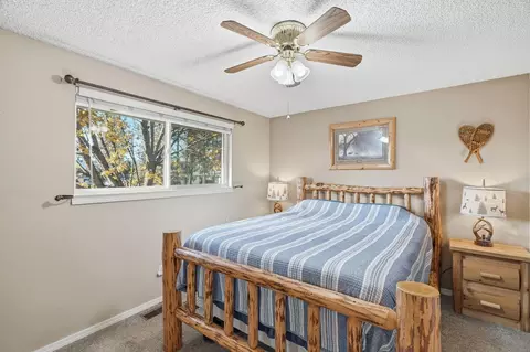 Bedroom - 13206 E Tall Tree Rd, Spokane Valley, WA 99216 photo 1 of 7