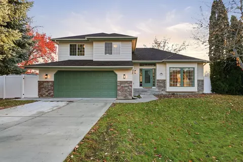 13910 E 26th Ave, Veradale, WA 99037
