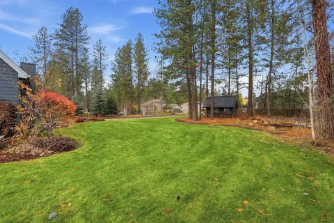 Exterior - 4601 E Pineglen Rd, Mead, WA 99021 photo 14 of 17