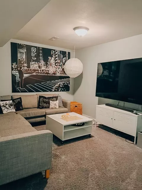 Living - 4601 E Pineglen Rd, Mead, WA 99021 photo 1 of 1