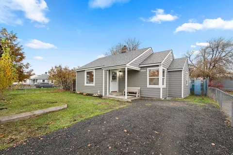 5524 E Commerce Ave, Spokane, WA 99212