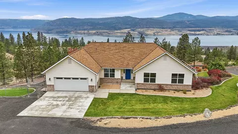 41923 N Granite Dr, Seven Bays, WA 99122