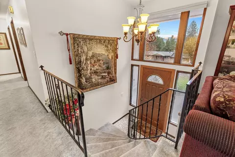 Entry Way - 11613 E 48th Ave, Spokane Valley, WA 99206 photo 1 of 2