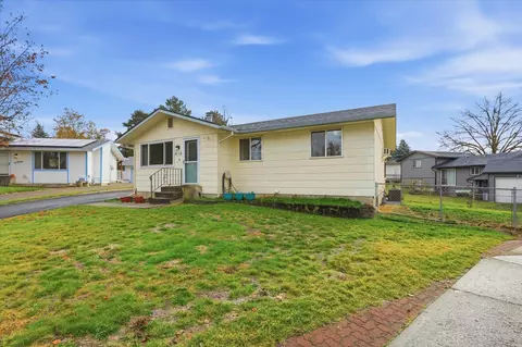 416 E Gettysburg Dr, Spokane, WA 99208 photo 3