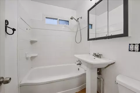 Bath - 10309 E Springfield Ave, Spokane Valley, WA 99206 photo 1 of 1