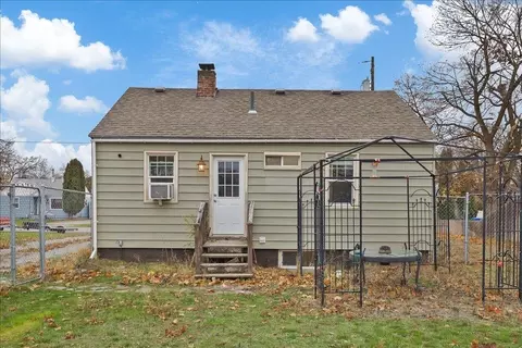 Exterior - 10309 E Springfield Ave, Spokane Valley, WA 99206 photo 4 of 7