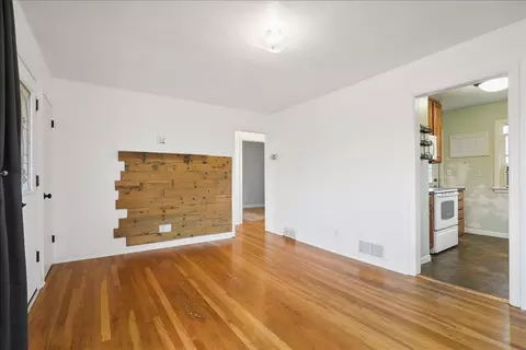 Living - 10309 E Springfield Ave, Spokane Valley, WA 99206 photo 4 of 4