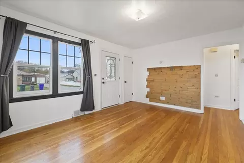 Living - 10309 E Springfield Ave, Spokane Valley, WA 99206 photo 1 of 4