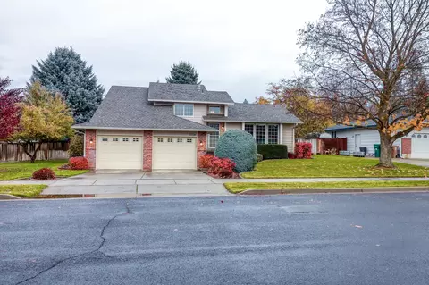 10514 N Arrowhead Dr, Spokane, WA 99208