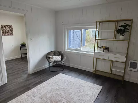 Living - 9513 E 4th Ave, Spokane Valley, WA 99206 photo 5 of 7