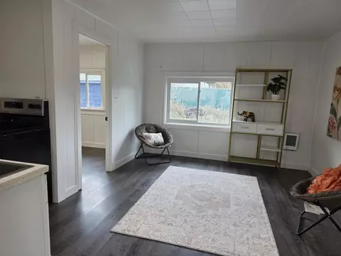 Living - 9513 E 4th Ave, Spokane Valley, WA 99206 photo 6 of 7