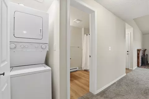 Entry Way - 304 E Weile Ave # 3, Spokane, WA 99208 photo 2 of 2