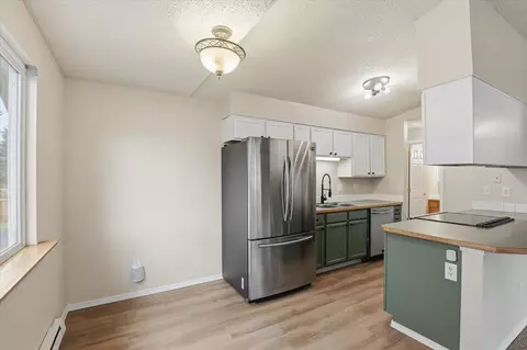 Kitchen - 304 E Weile Ave # 3, Spokane, WA 99208 photo 1 of 3