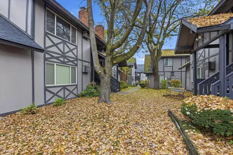 Exterior - 304 E Weile Ave # 3, Spokane, WA 99208 photo 6 of 9